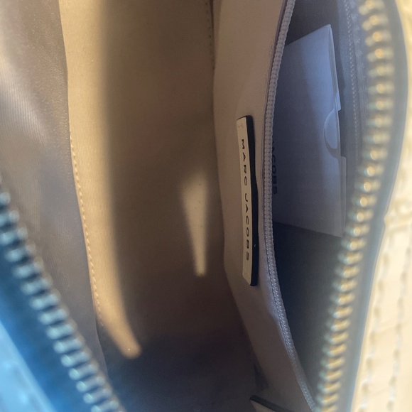 White Marc Jacob’s mini cruiser crossbody bag and matching wallet - Picture 4 of 5